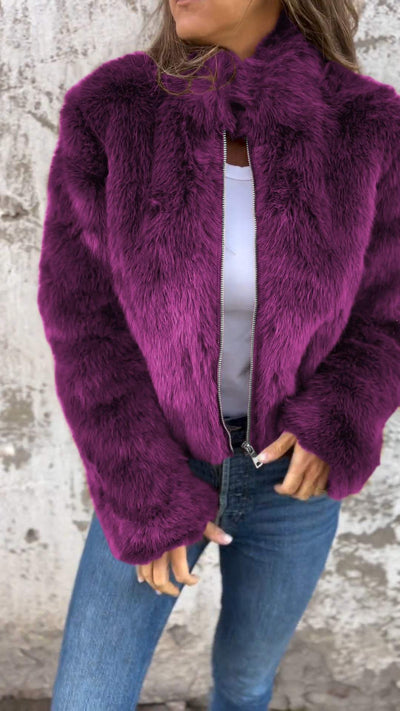 Sarah - Luxurious and Soft Faux Fur Jacket